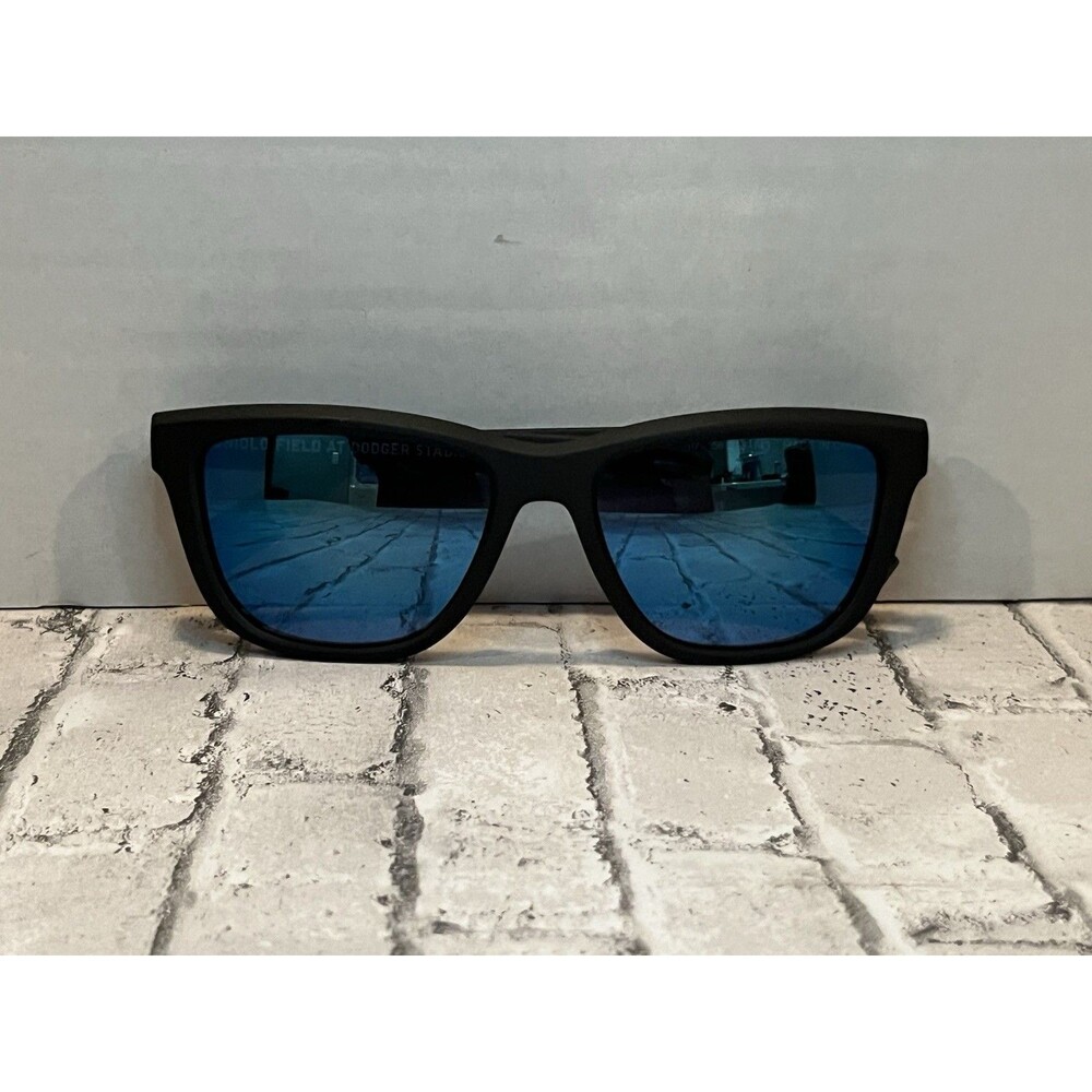 Los Angeles Dodgers Uniqlo Sunglasses SGA Stadium Giveaway 8/23/26 No Box